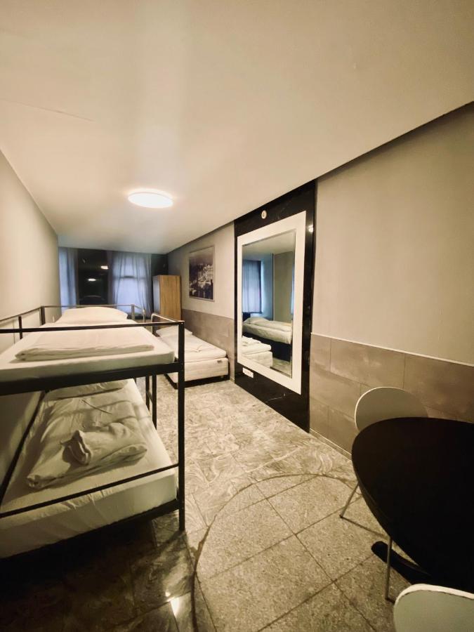Moji Sieversstrasse Hotel Kolonia