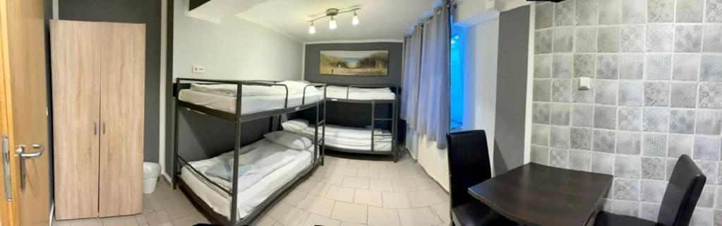 Moji Sieversstrasse Hotel 2*