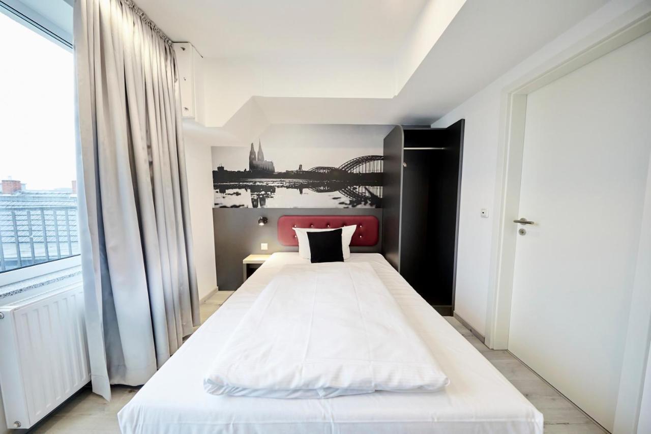 Smarty Dom - Boardinghouse - Kontaktloser Self Check-in 3* Cologne