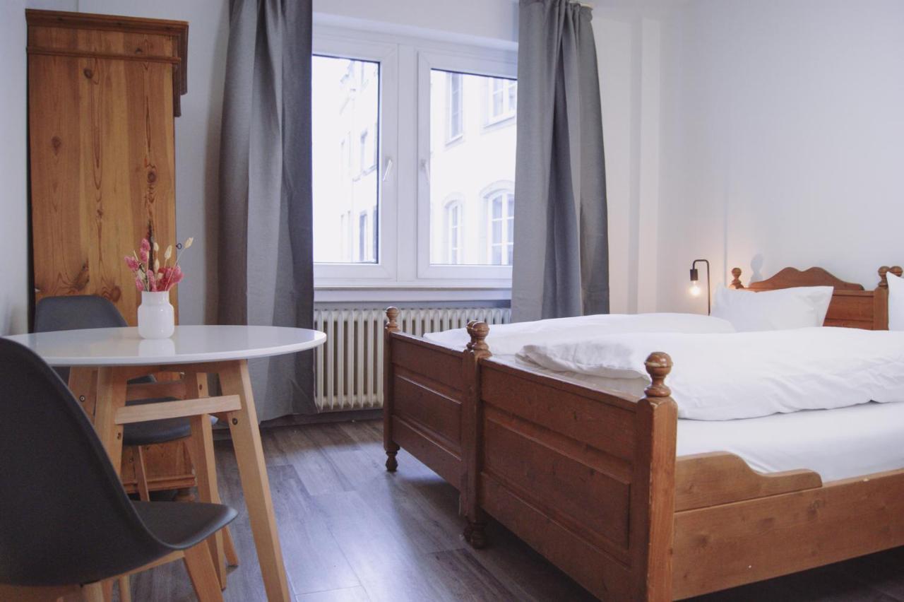 Digital Check-in - Stapelhaeuschen Mini-hôtel Cologne