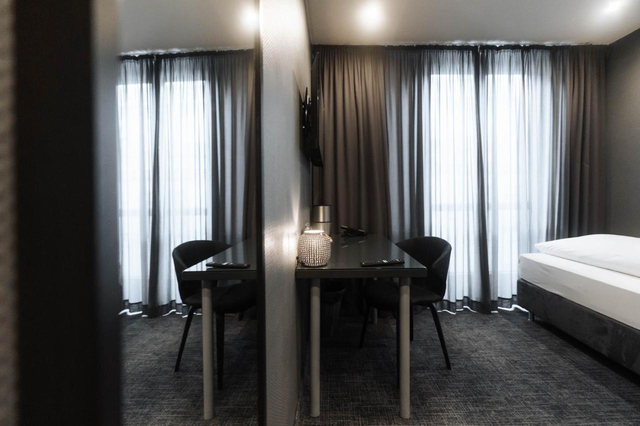 Am Augustinerplatz 4* Keulen