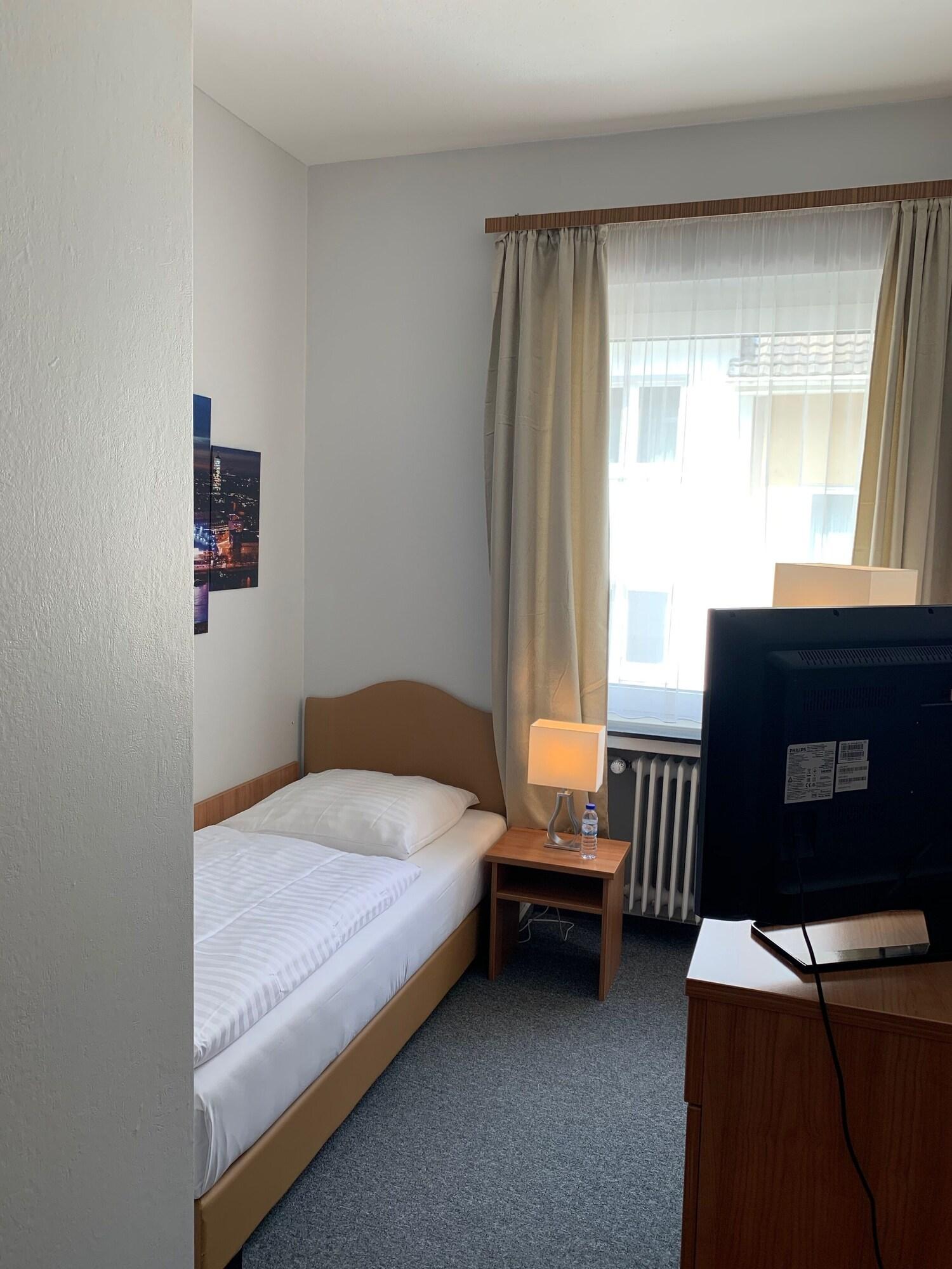 Berg 2* Cologne