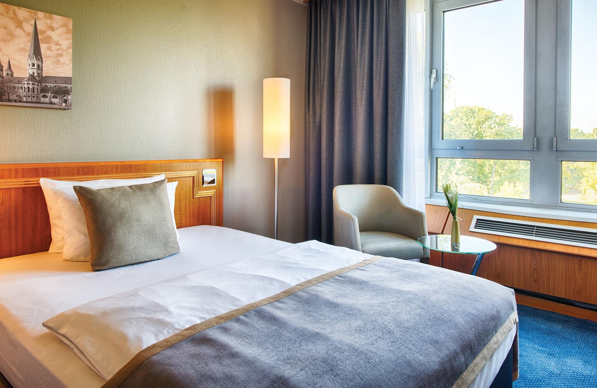 Leonardo Bonn Airport Hotel 4*