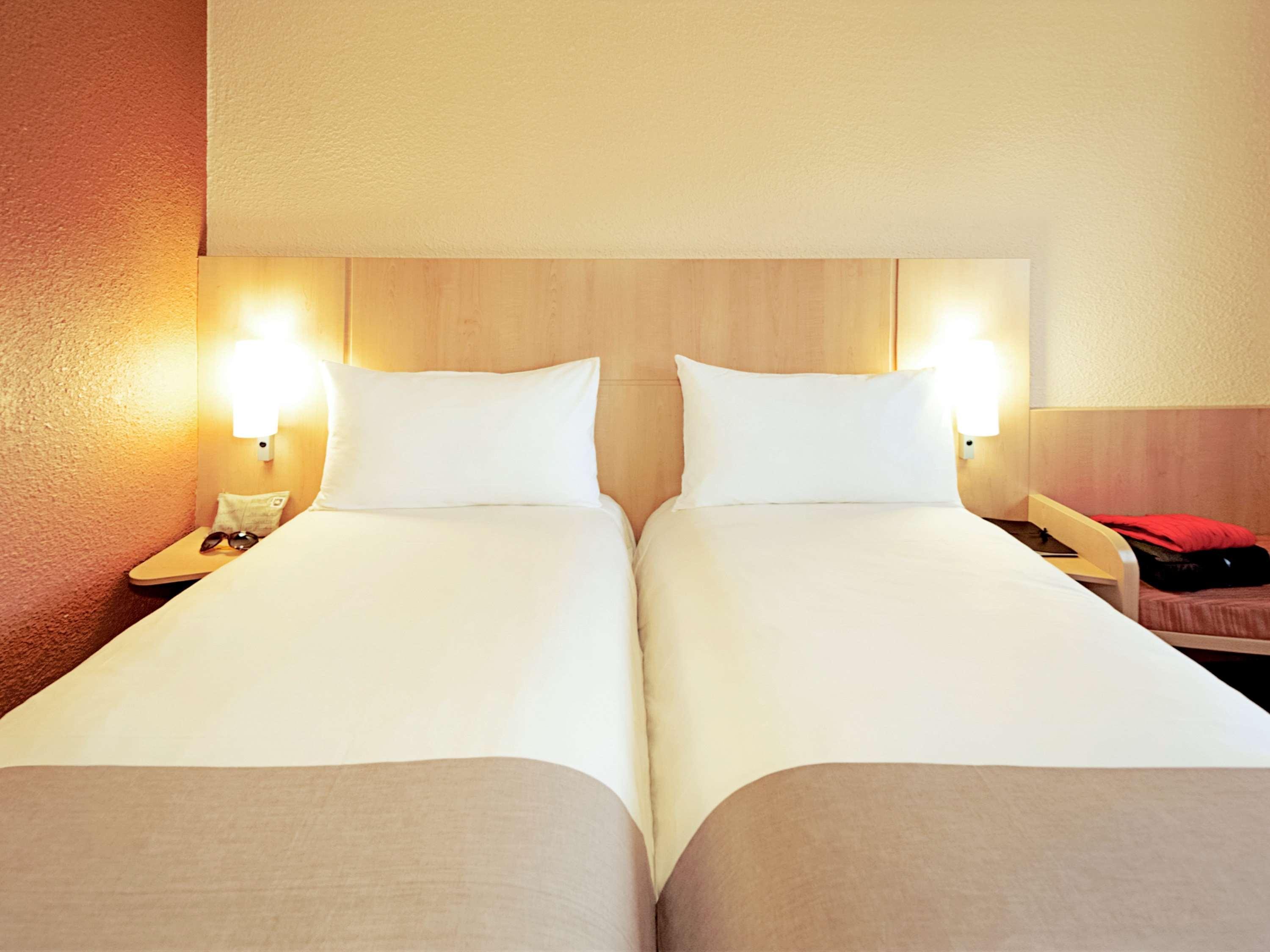 Ibis Koeln Airport Colonia