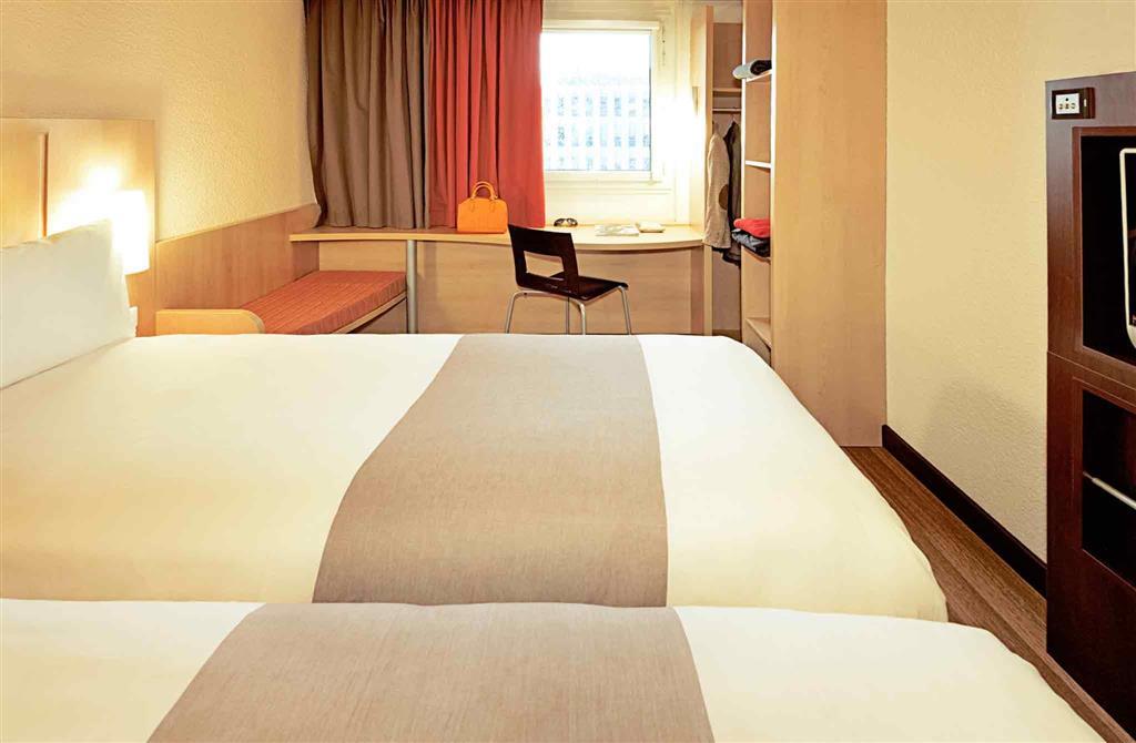 Ibis Koeln Airport 3*