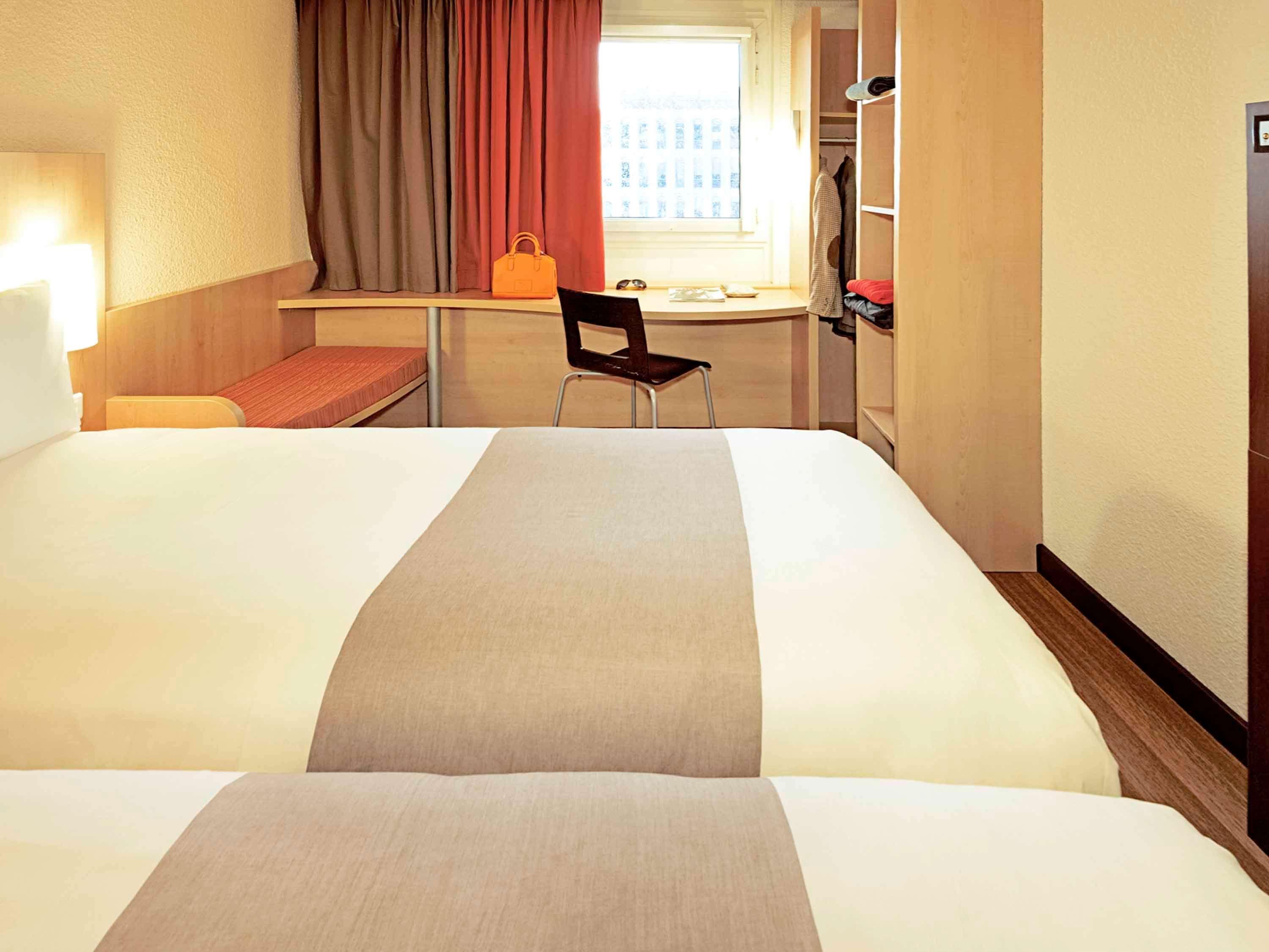 Ibis Koeln Airport Colonia