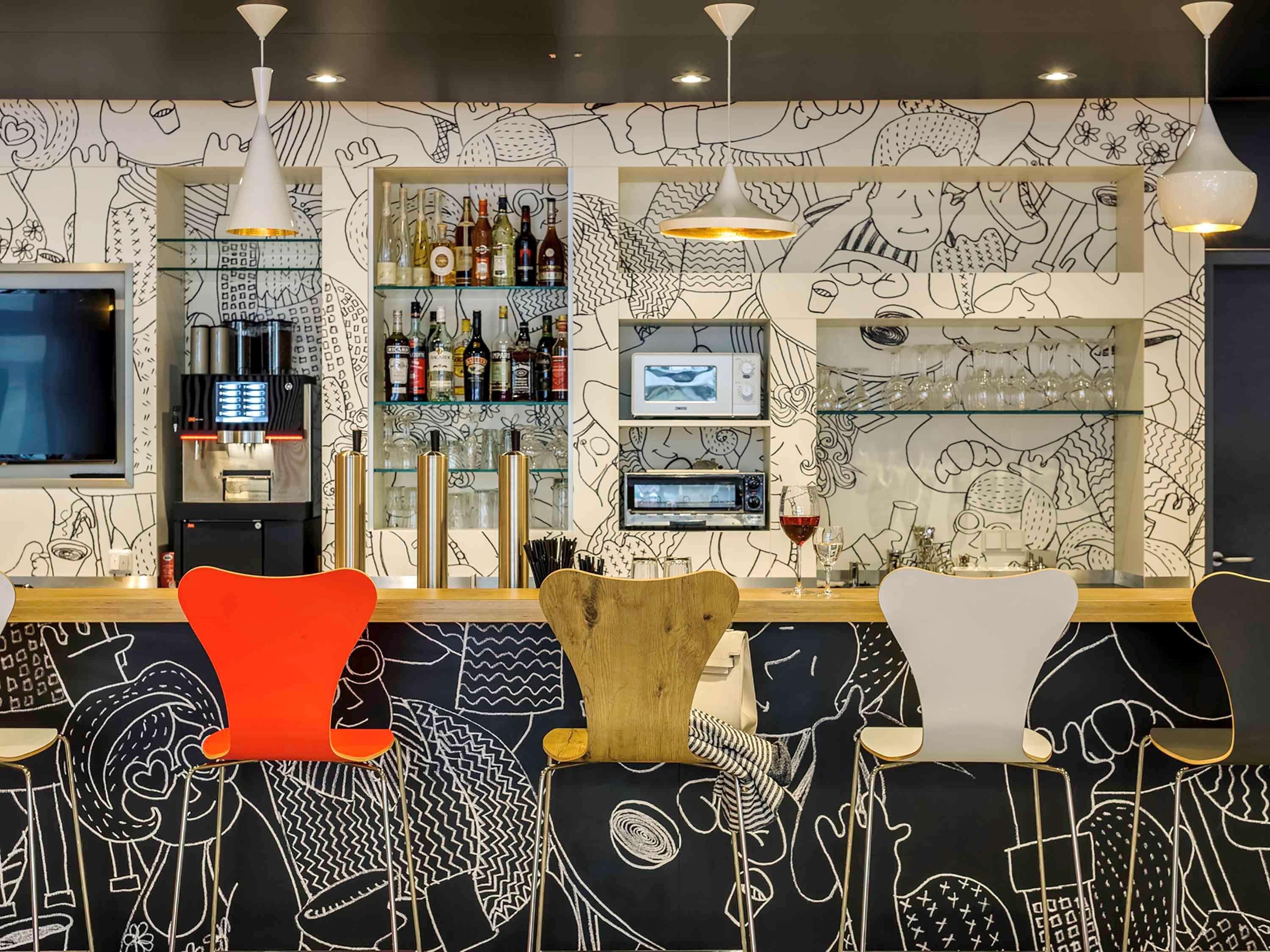 Hotel Ibis Koeln Airport 3*