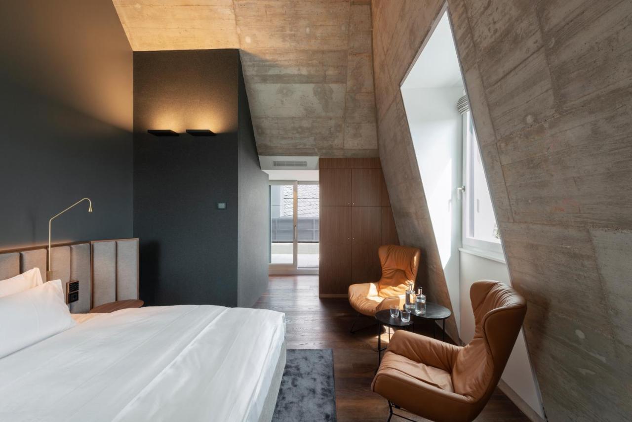 Legend Hotel 4*