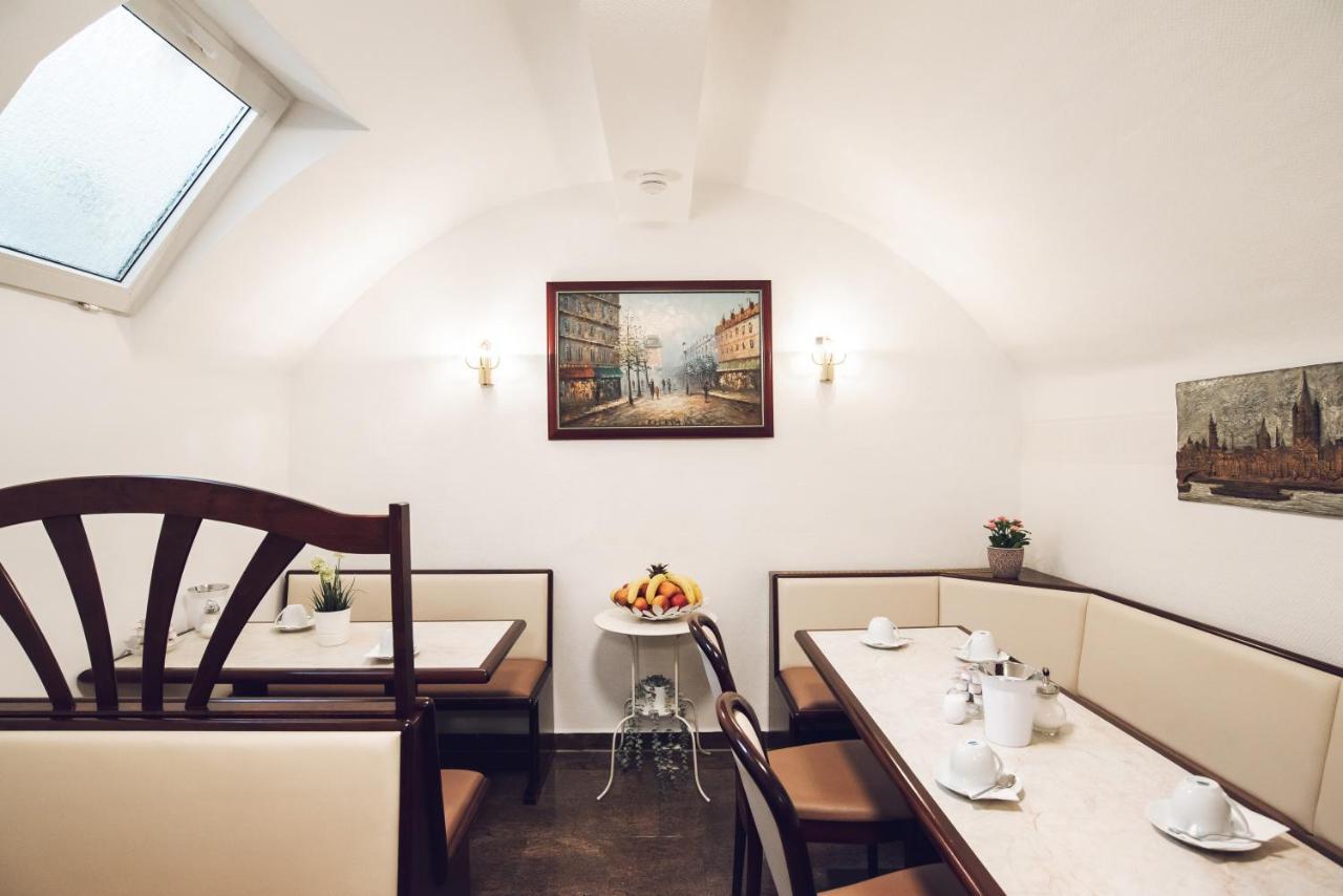 Domblick Garni Hotel 3*