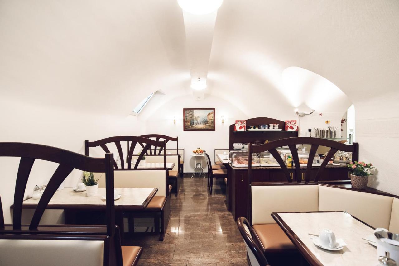 Domblick Garni Hotel