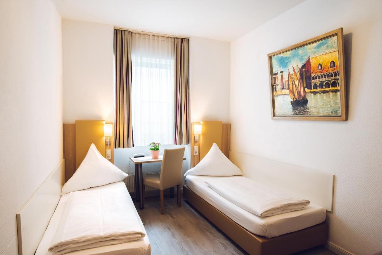 Domblick Garni Hotel 3*