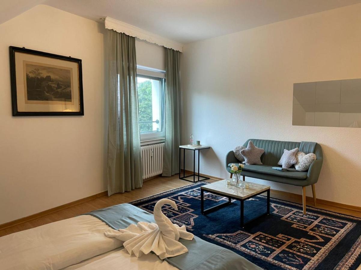 Apartment Riverside Attic Near The Chocolate Museum Cologne