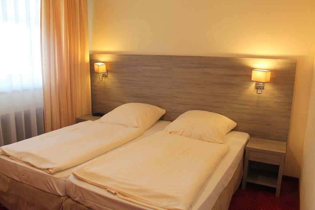 Hotel Lorien