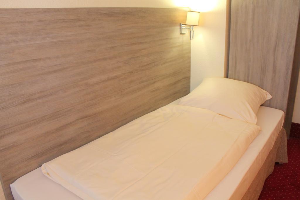 Lorien 3* Cologne
