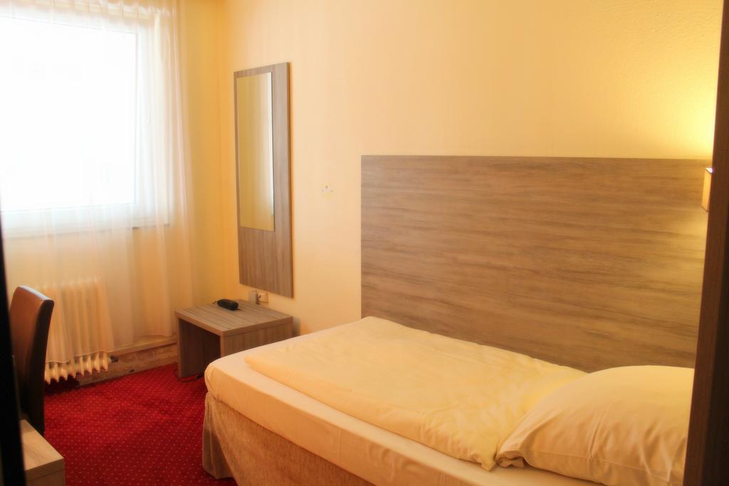 Lorien 3* Cologne