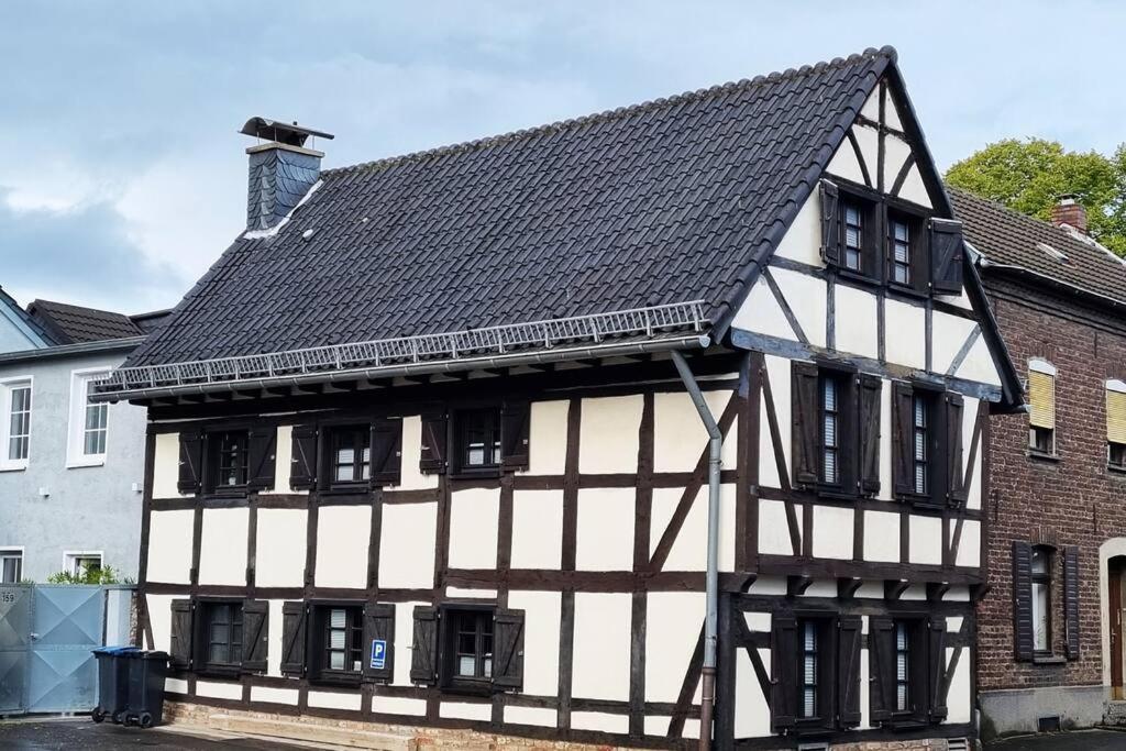 Altes Romantisches Fachwerkhaus In Rheinnaehe Auch Fuer Workation Geeignet *