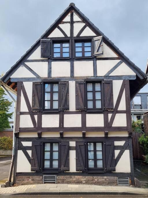 Altes Romantisches Fachwerkhaus In Rheinnaehe Auch Fuer Workation Geeignet * Köln