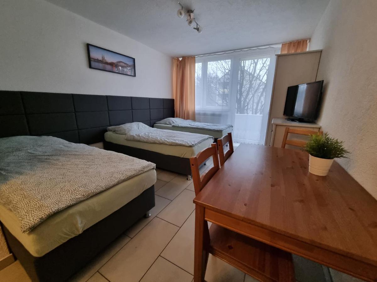 Workers-sleep-station Apartment Cologne