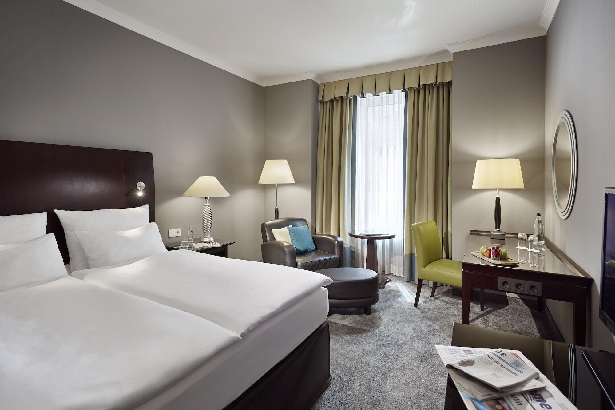 Lindner Plaza Hotel 4*