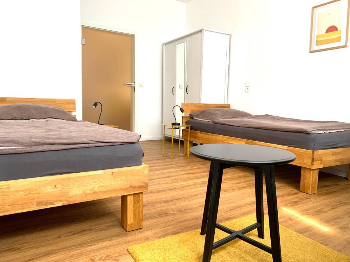 Alles Komplett - 2 Schlafzimmer, Grosse Kueche, Bad Cologne