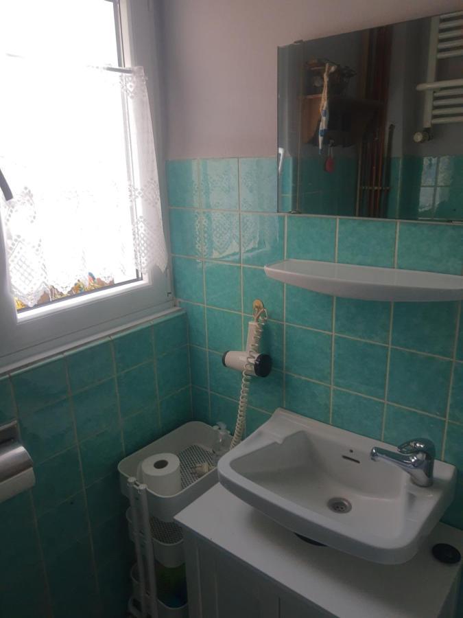 Apartment Gartenzimmer Mit Strassenbahn Zu Dom Und Messe Cologne