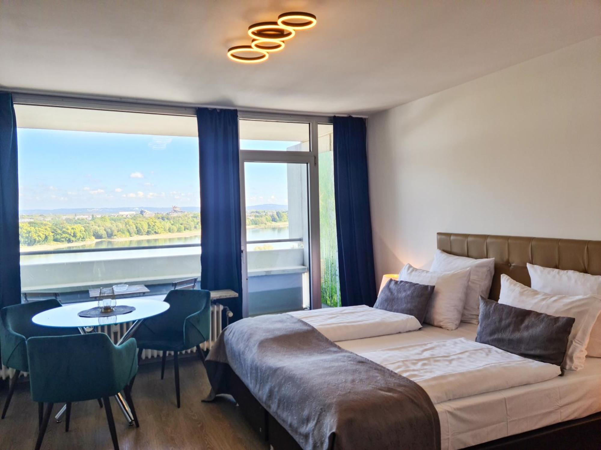 Aparthotel Rheinblick 3*