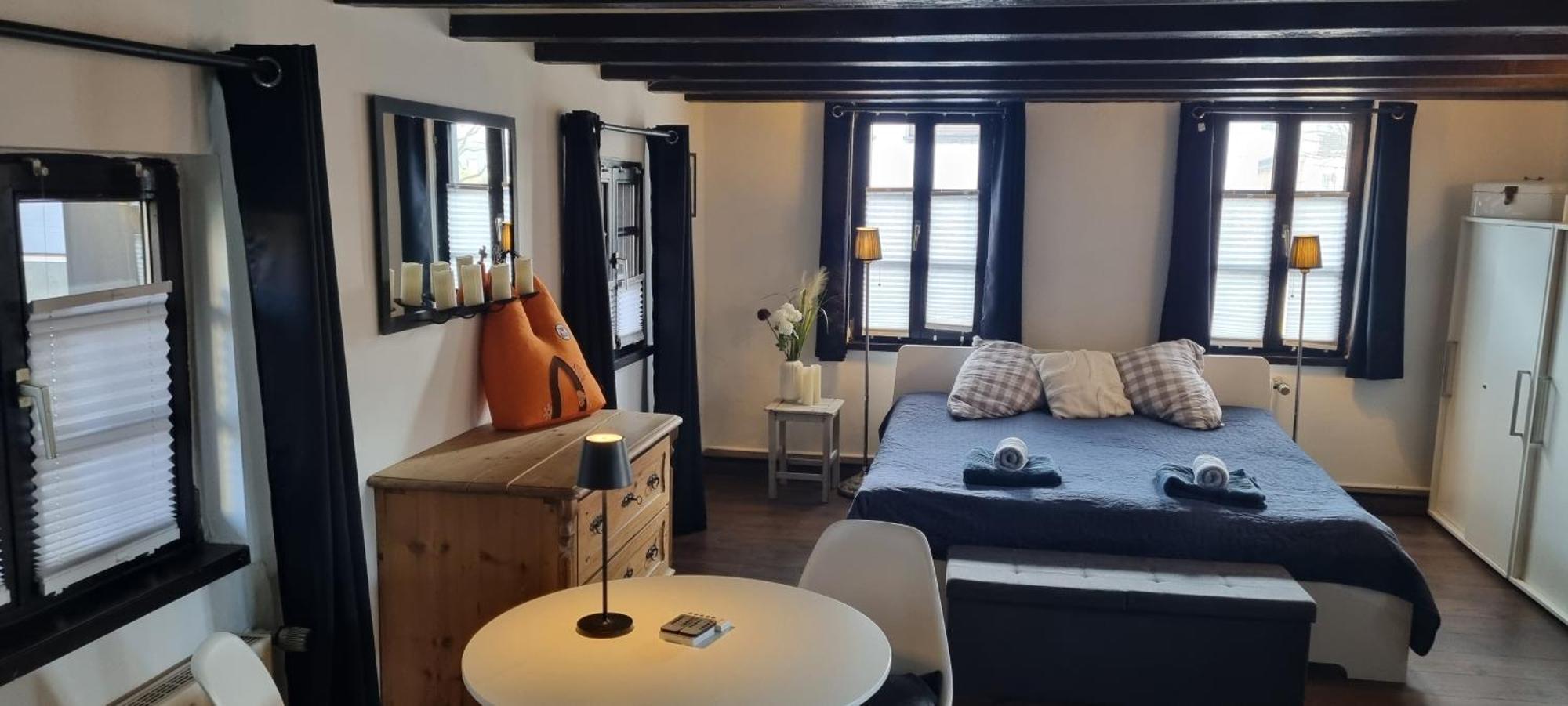 Altes Romantisches Fachwerkhaus In Rheinnaehe Auch Fuer Workation Geeignet * Köln