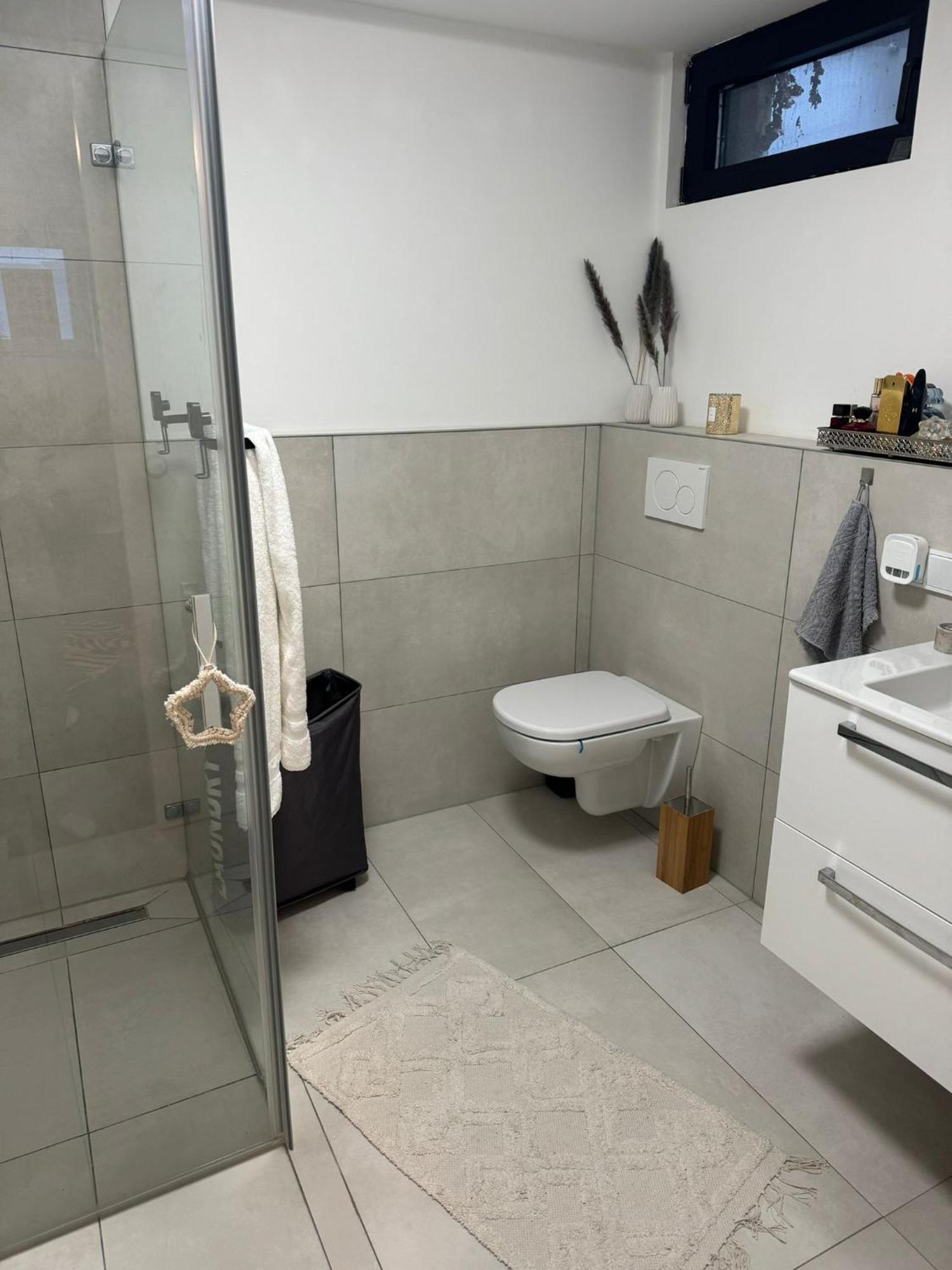 Souterrain Koeln Heimersdorf Apartamento