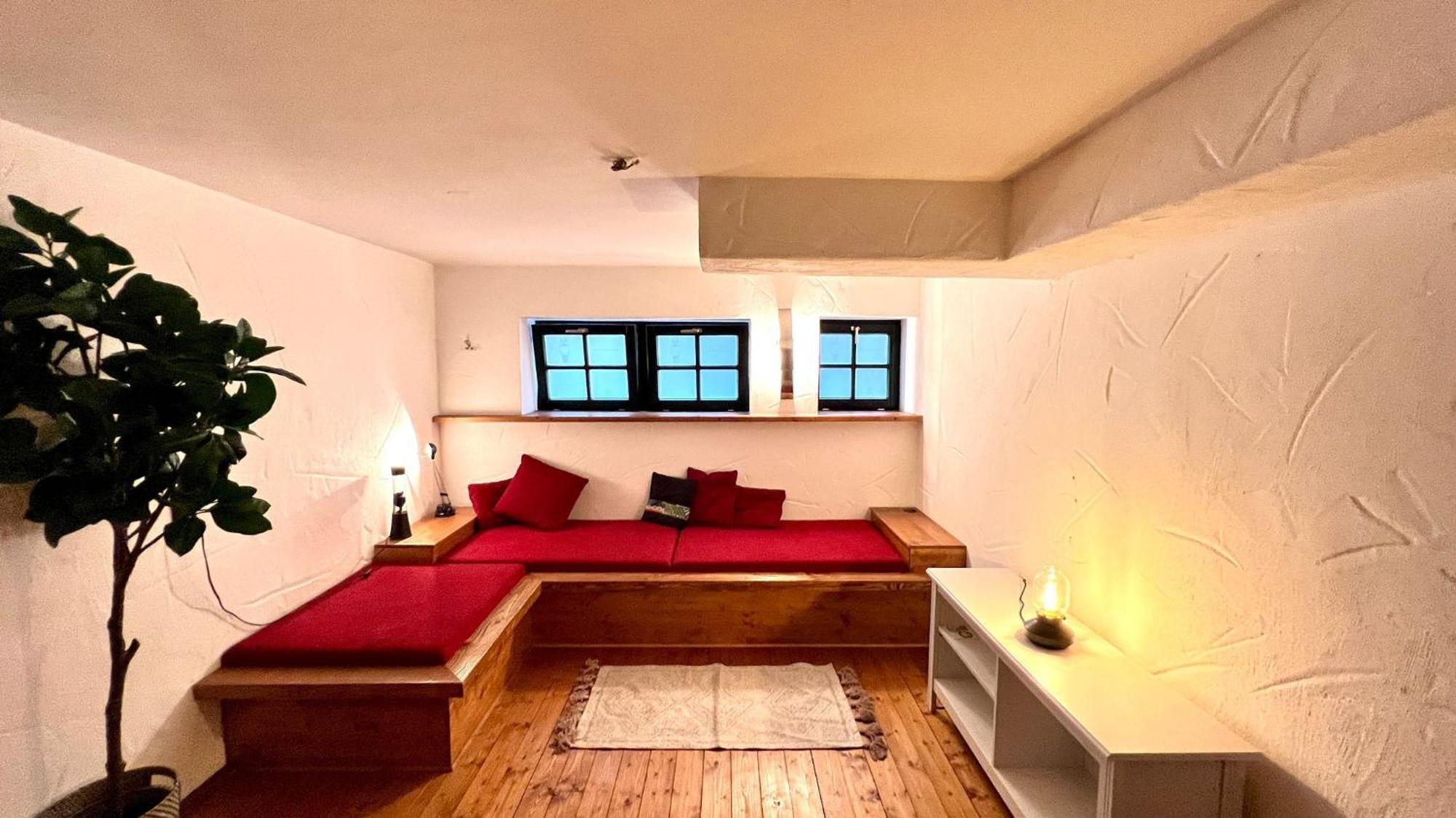 Designer Apartment *