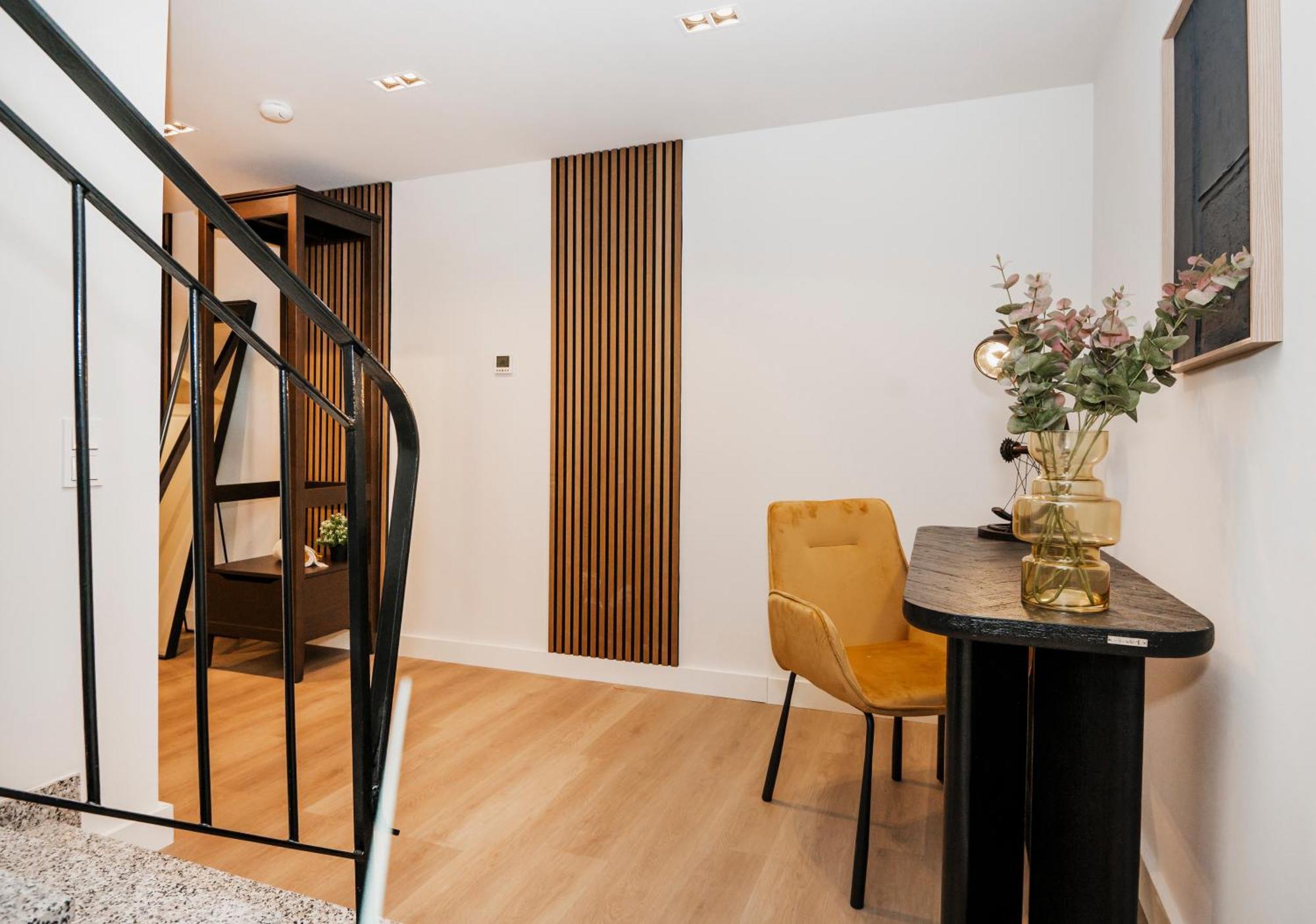 S331 - Luxurious Two Bedroom Duplex In * Cologne