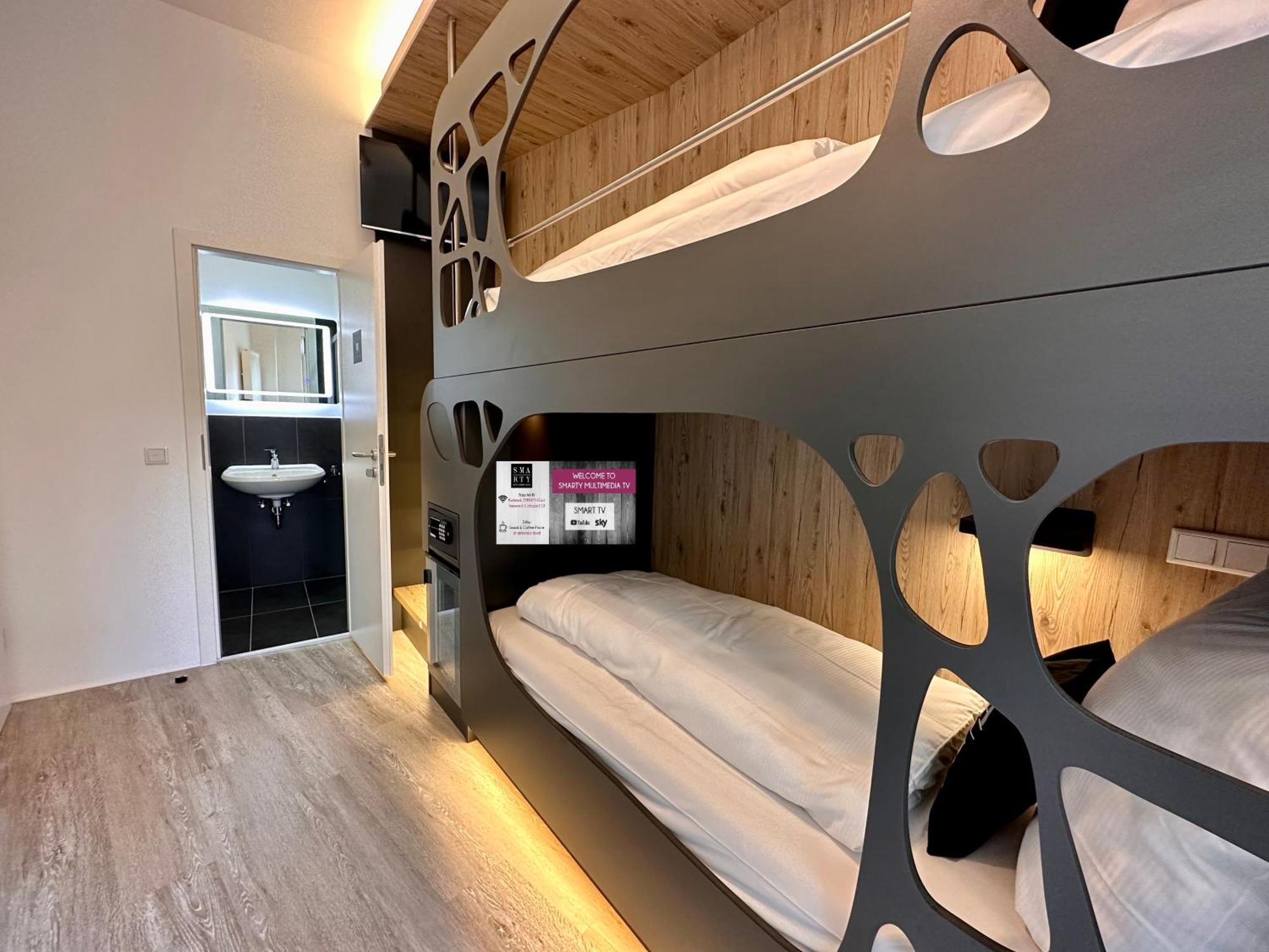 Smarty Dom - Boardinghouse - Kontaktloser Self Check-in Cologne