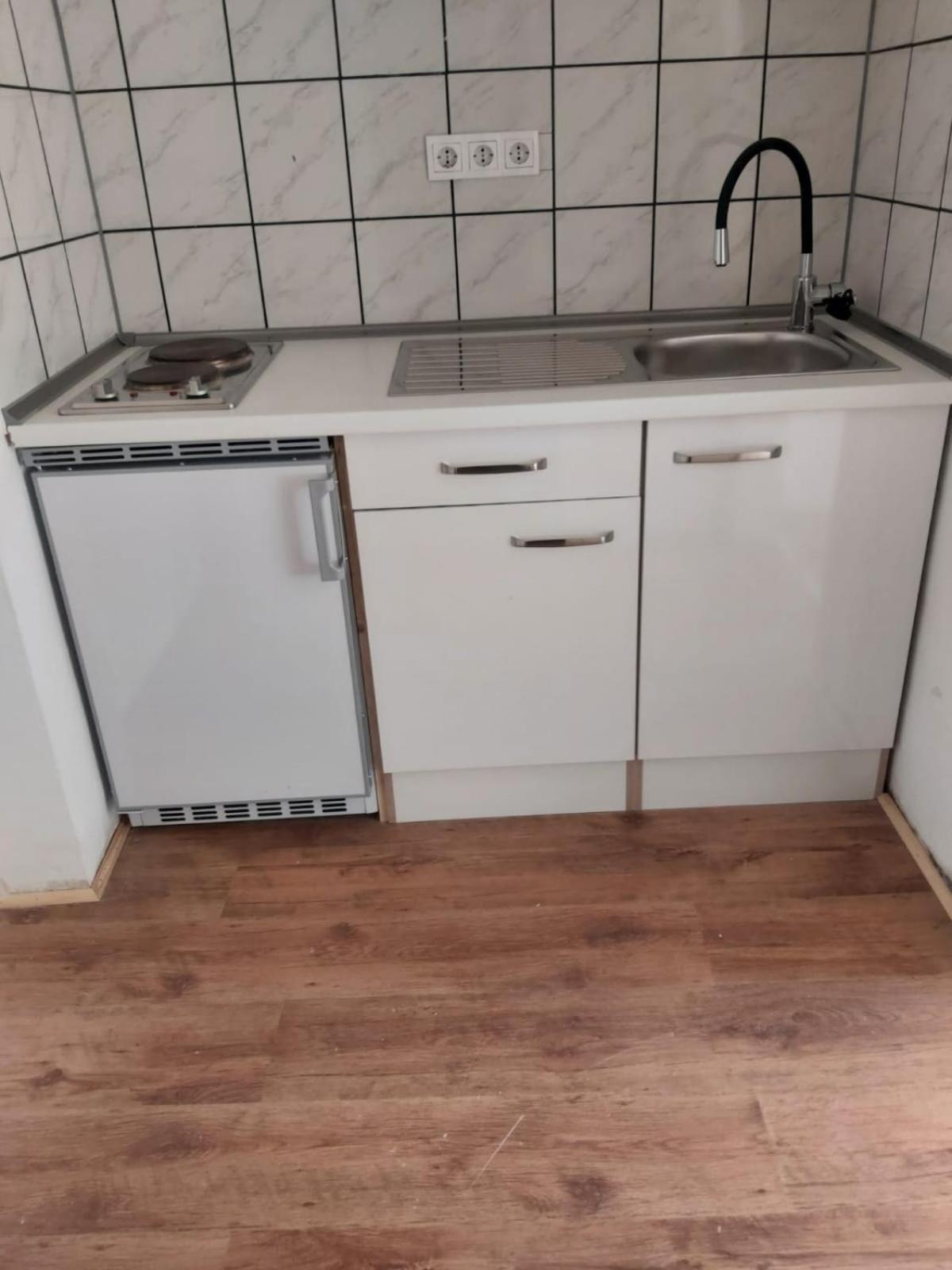 *** Comfortable 30m2 Studio Hansaring 19 *** Mediapark / Messe / Dom *