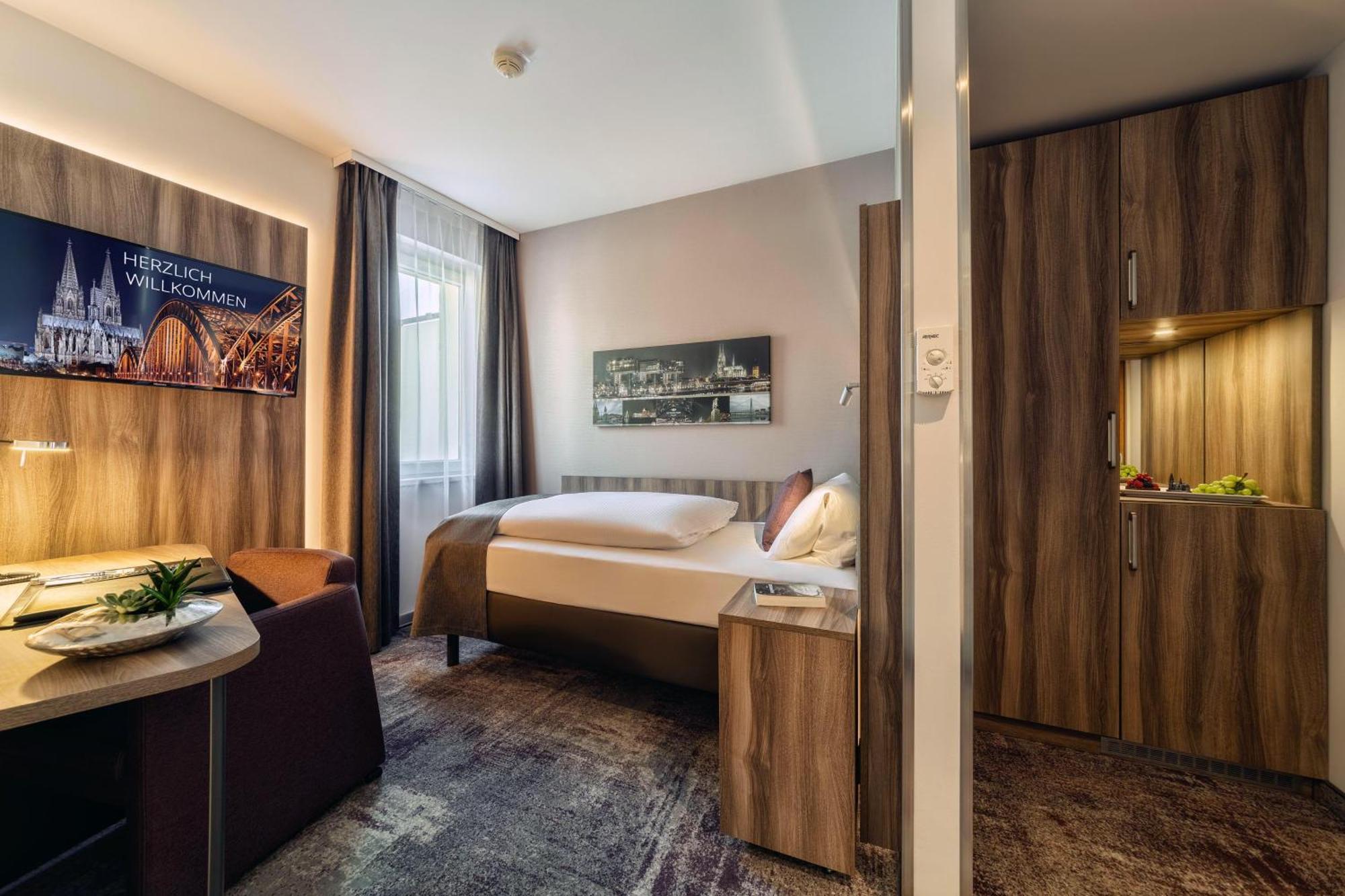 Cityclass Am Dom Hotel 4*