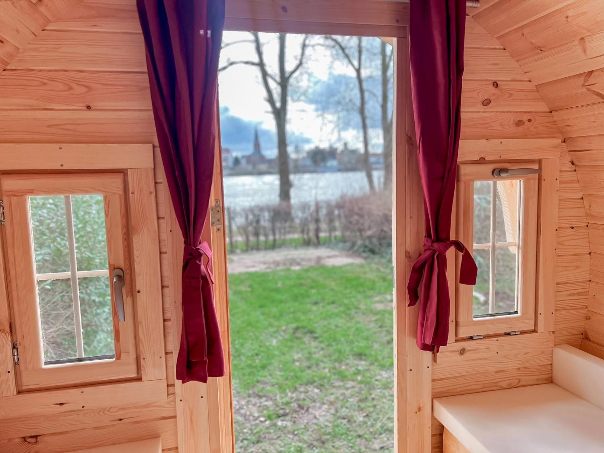 Camping Wiesenhaus Wohnen Im Schlaffass
