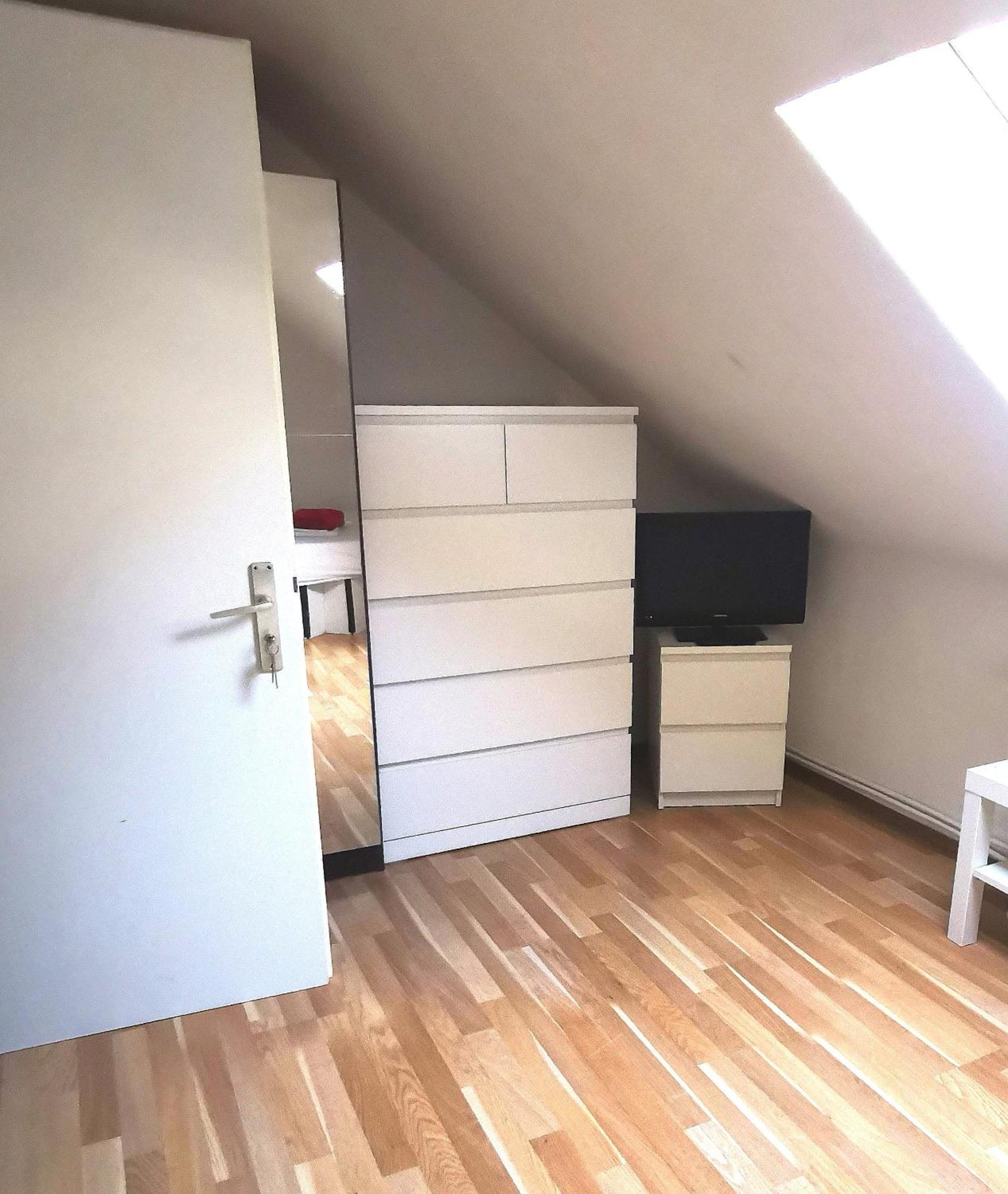 Privat In Zwei-zimmer-wohnung Als 2er Wg Habitación en casa particular *