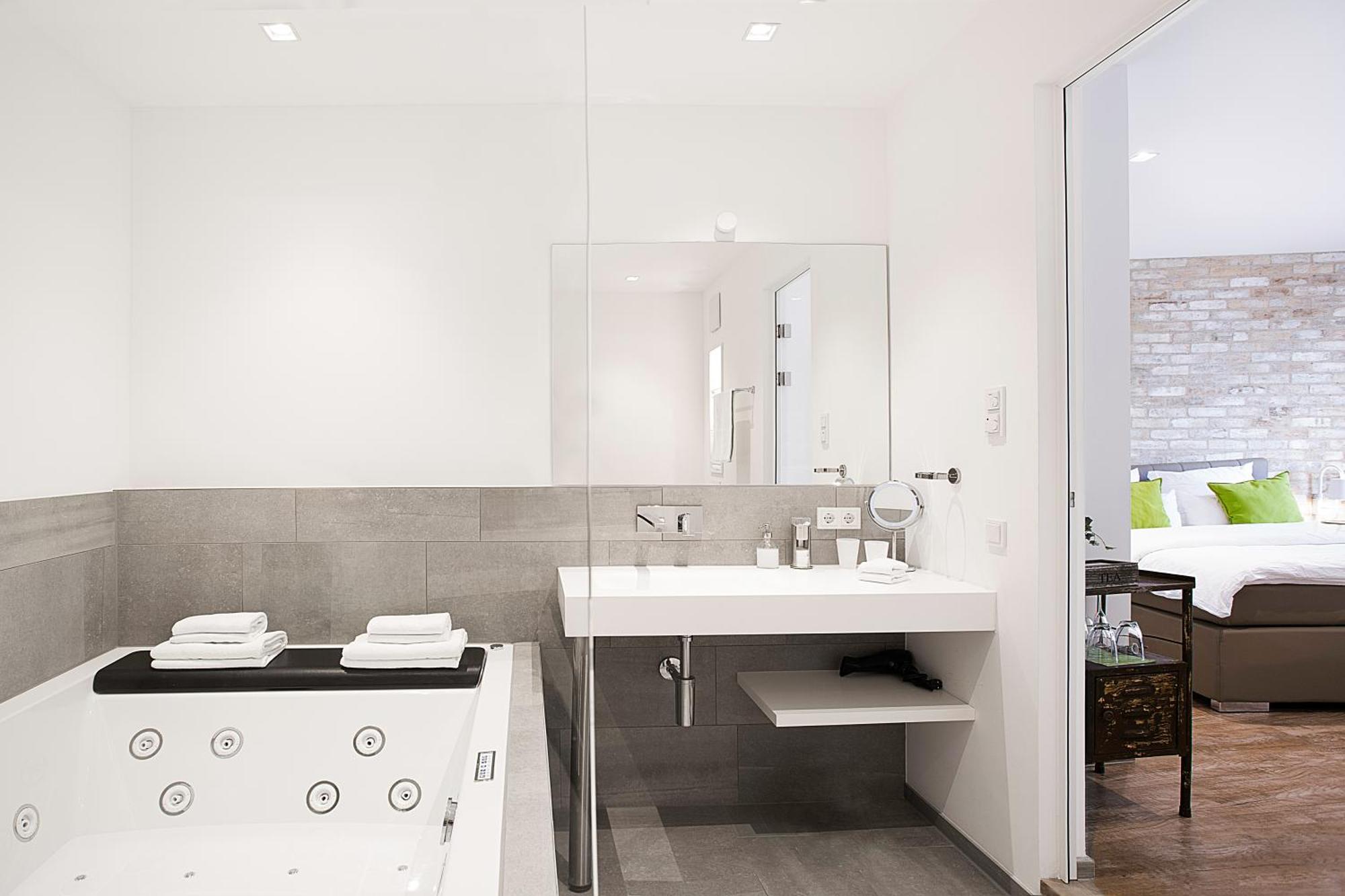 1st Floor Koeln 2 4* Colonia