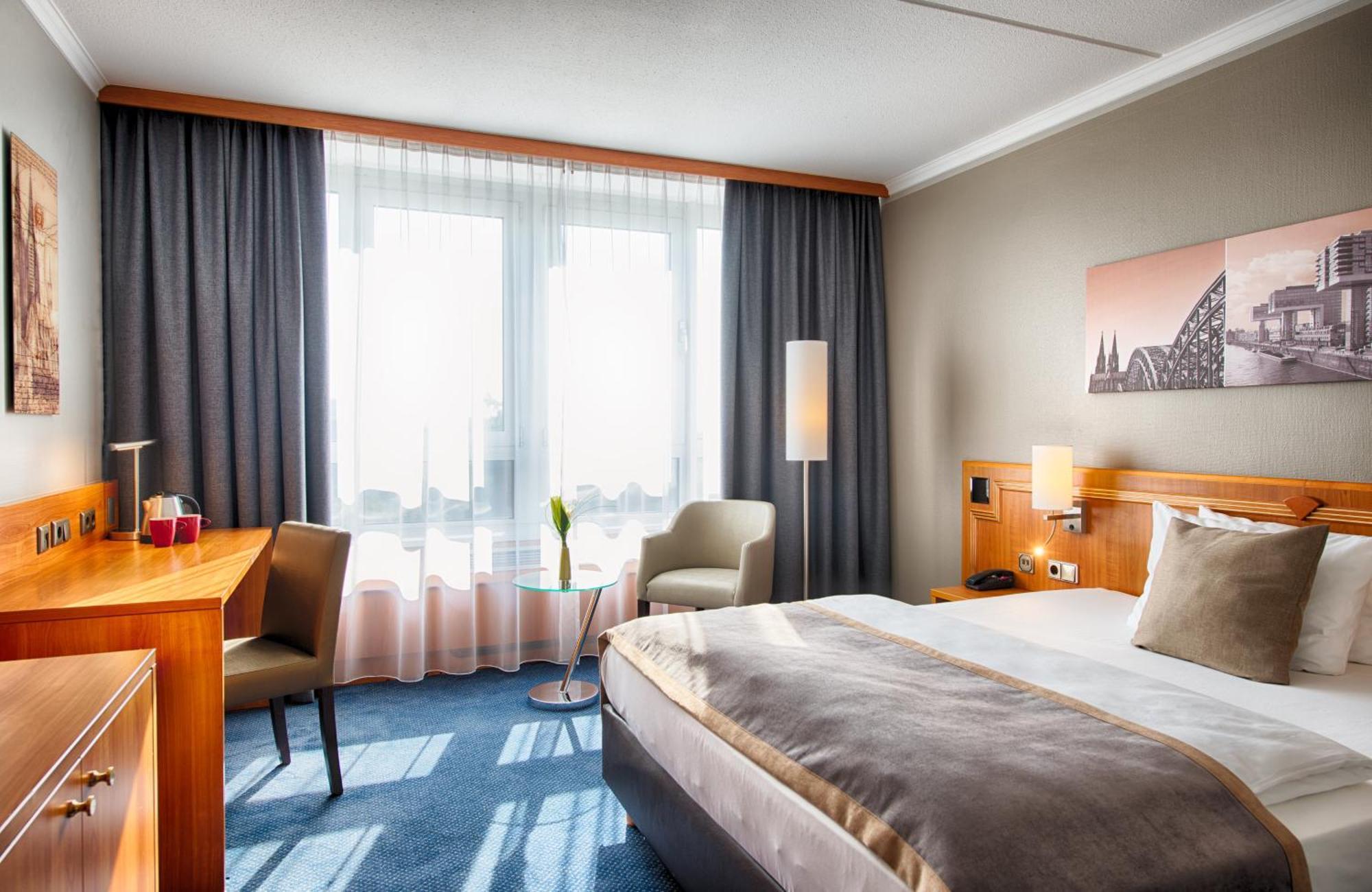 Hotel Leonardo Bonn Airport 4*