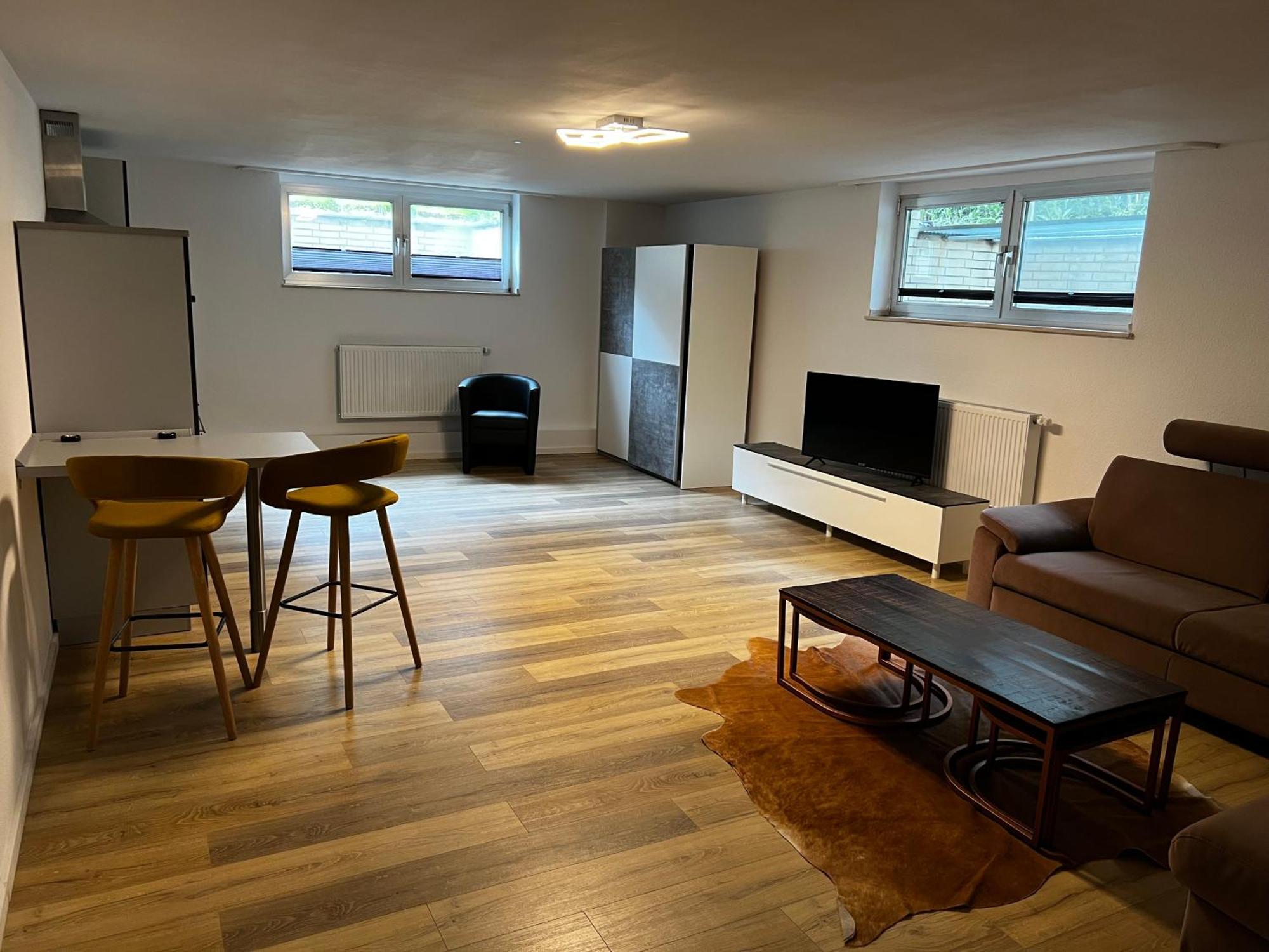Apartamento Geraeumige Auch Familienfreundlich Bis 4 Personen Koeln