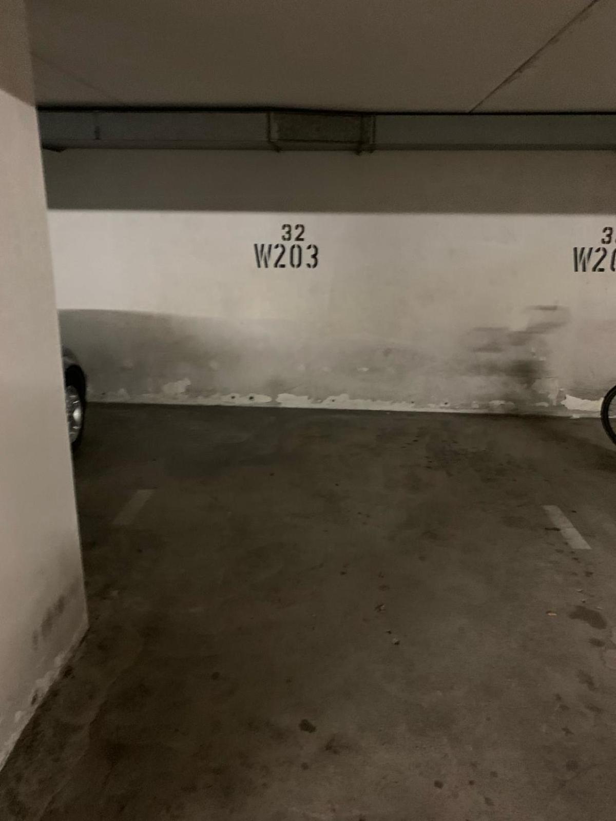 Bonbon Nerstr Vollstaendig Eingerichtetes Mit Parkplatz Cologne