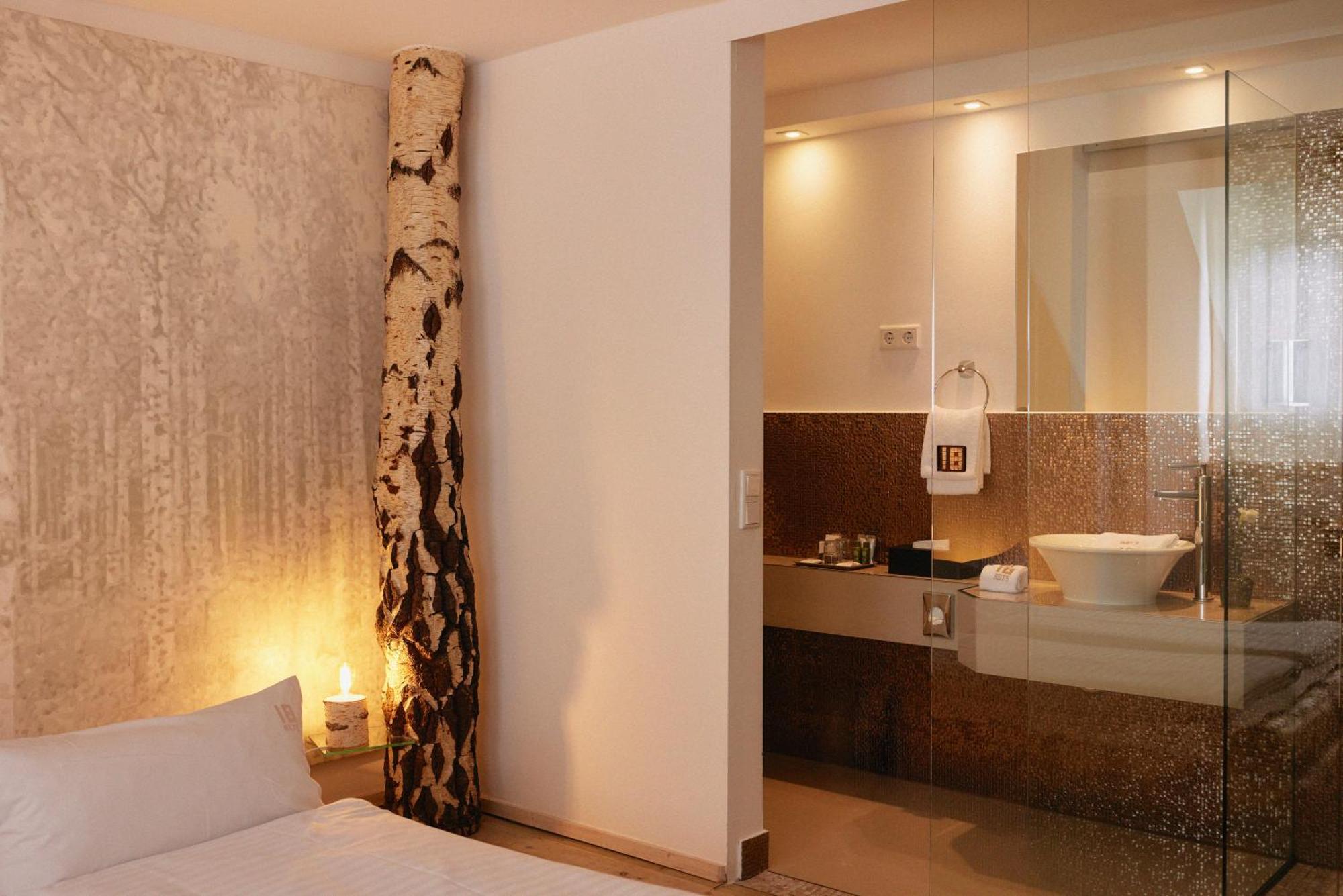 18arts - Living In A Gallery! 4* Cologne