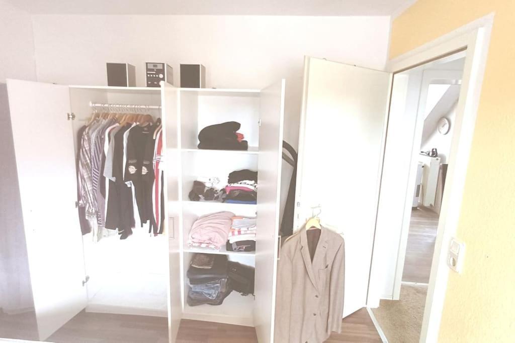 Apartment Komfort Citytrain Messe Business Erholung Wifi Mit Magentatv Bis 4 Pers Cologne