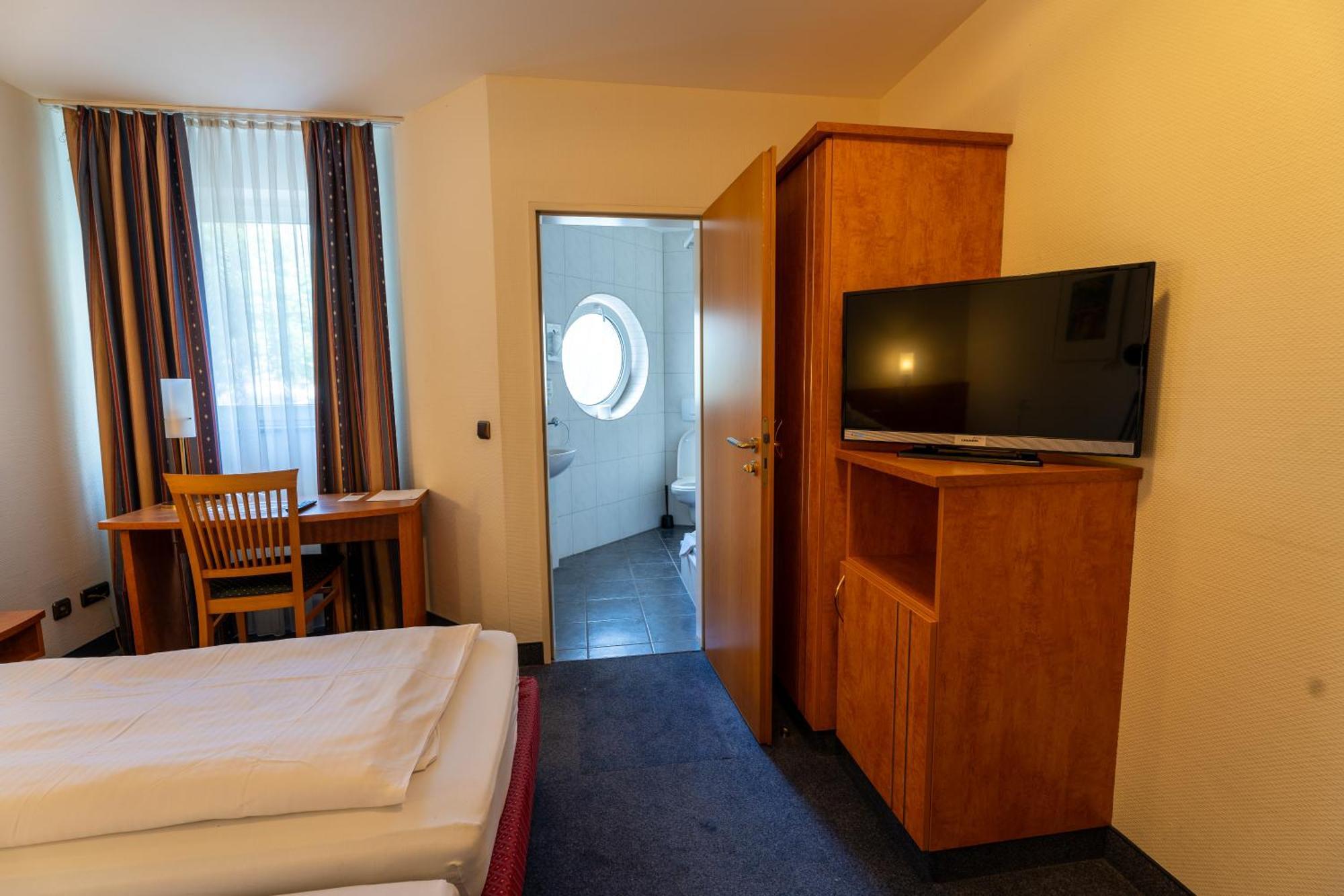 Hotel Airport Business Cologne