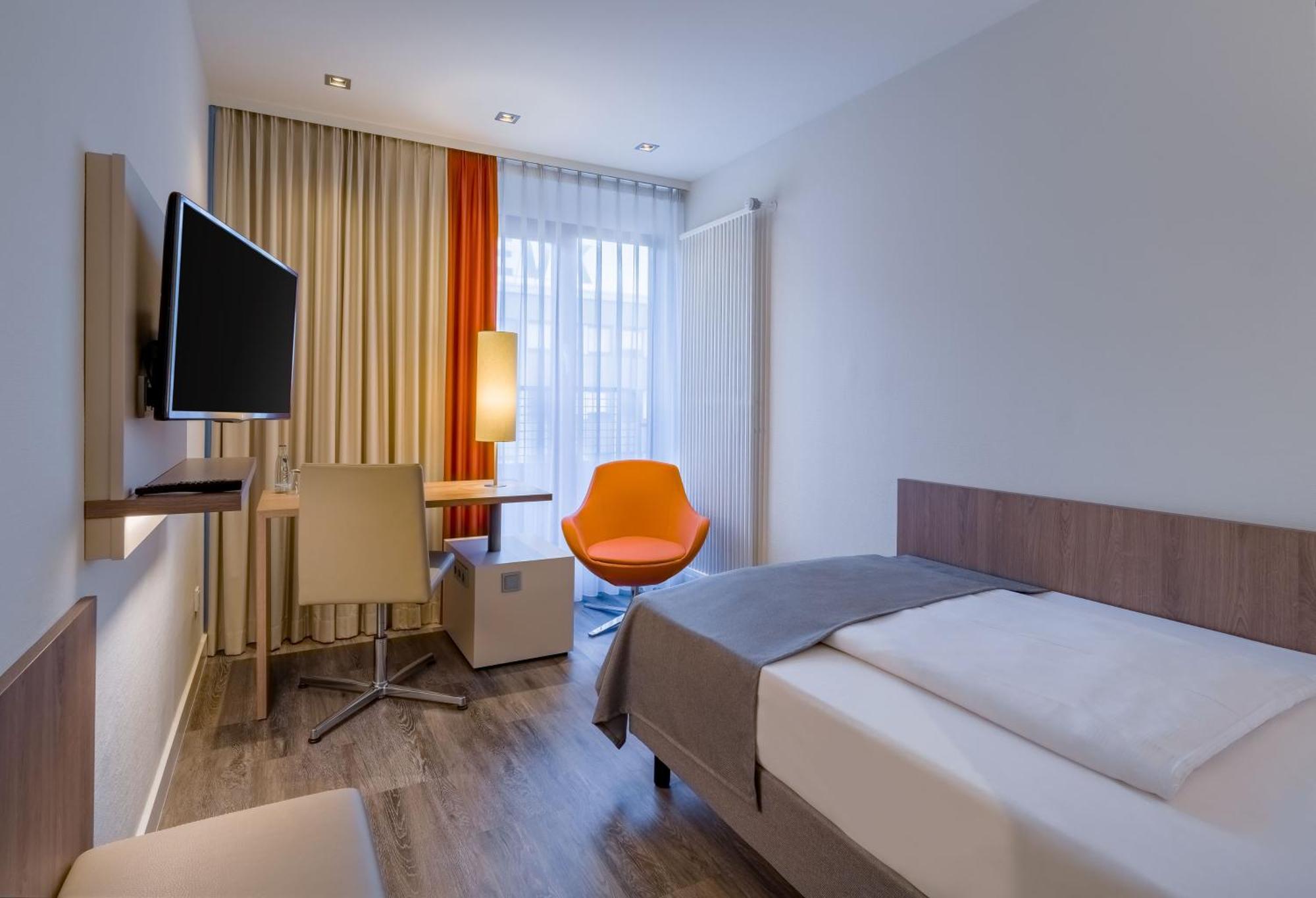 Hotel Kommerzhotel 3*