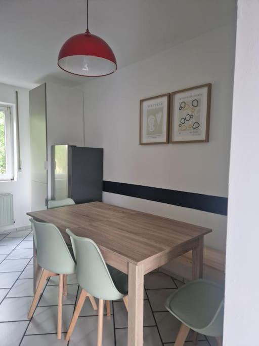 Apartment Duplex With Patio Near Exhibition Messe