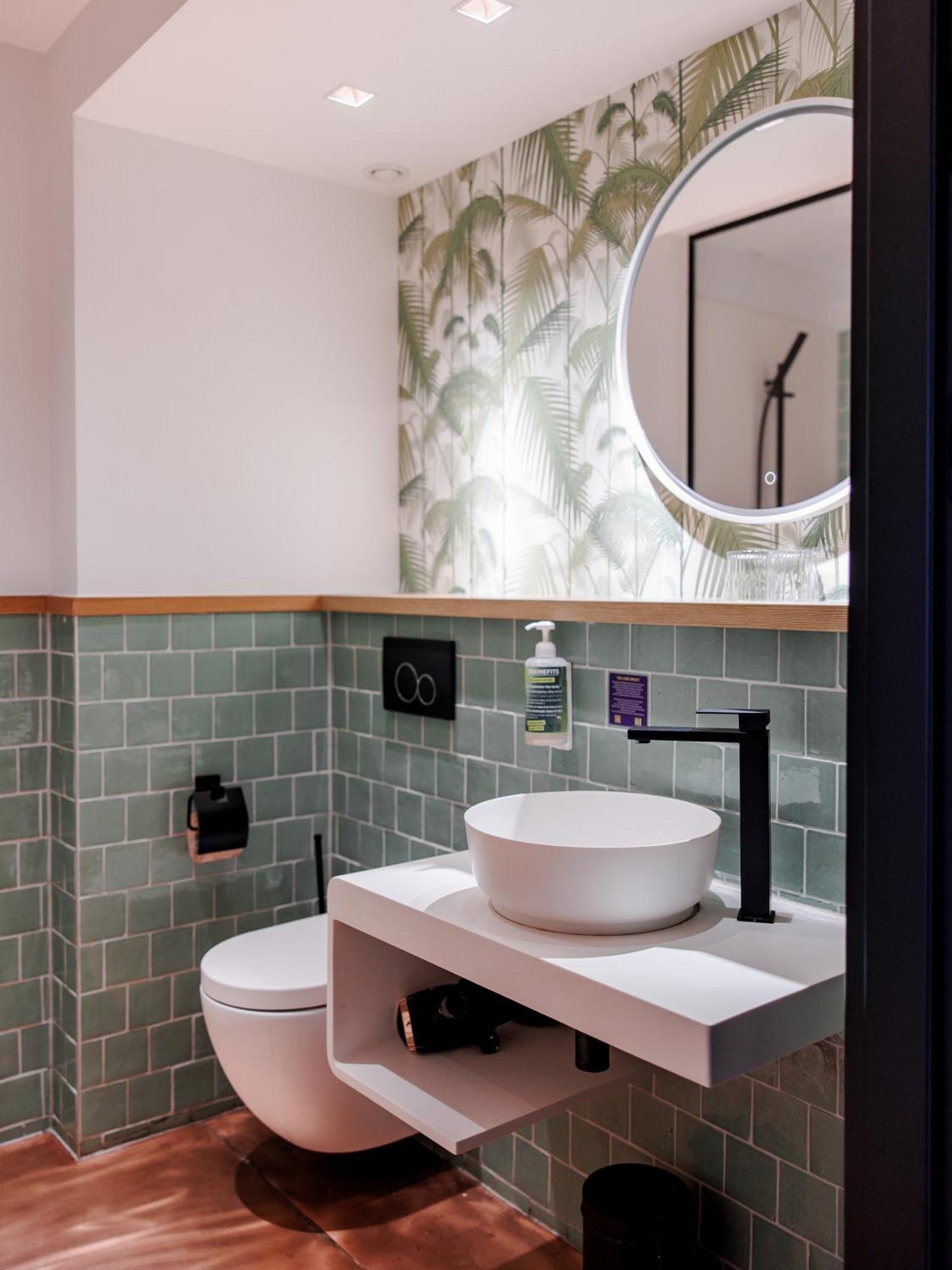 Koncept International Hotel
