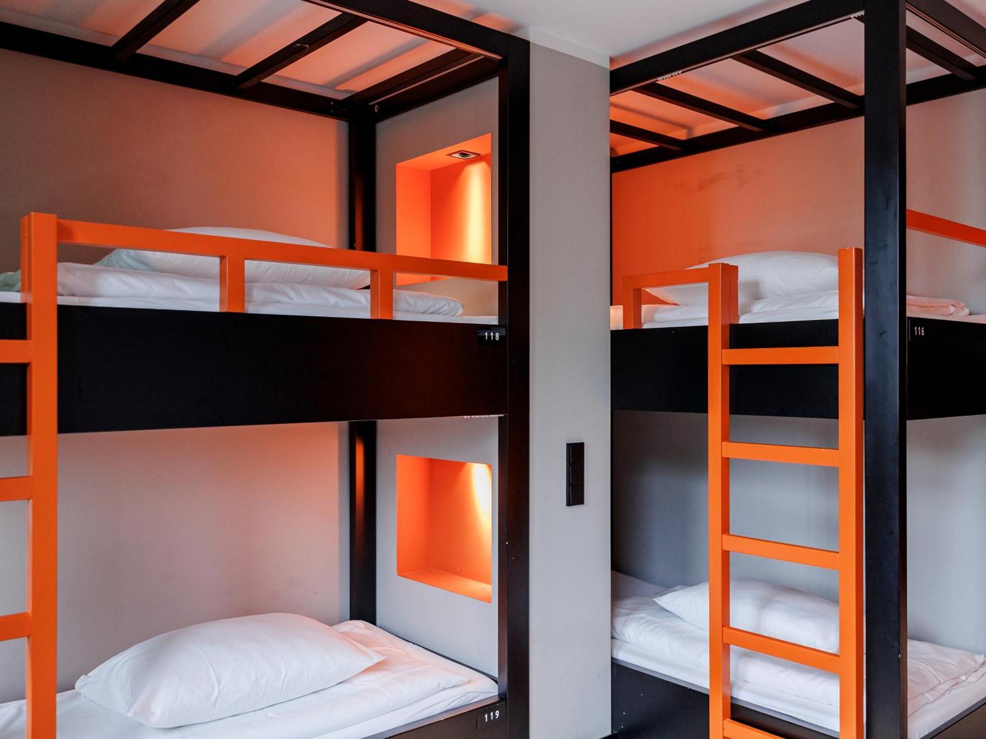 Koncept International Hotel 3*