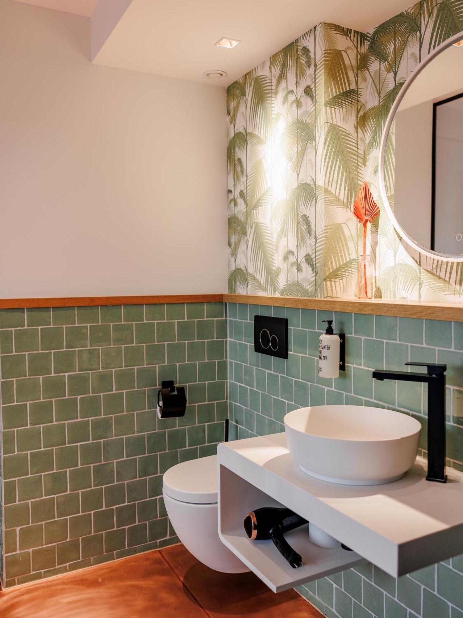 Koncept International Hotel 3*