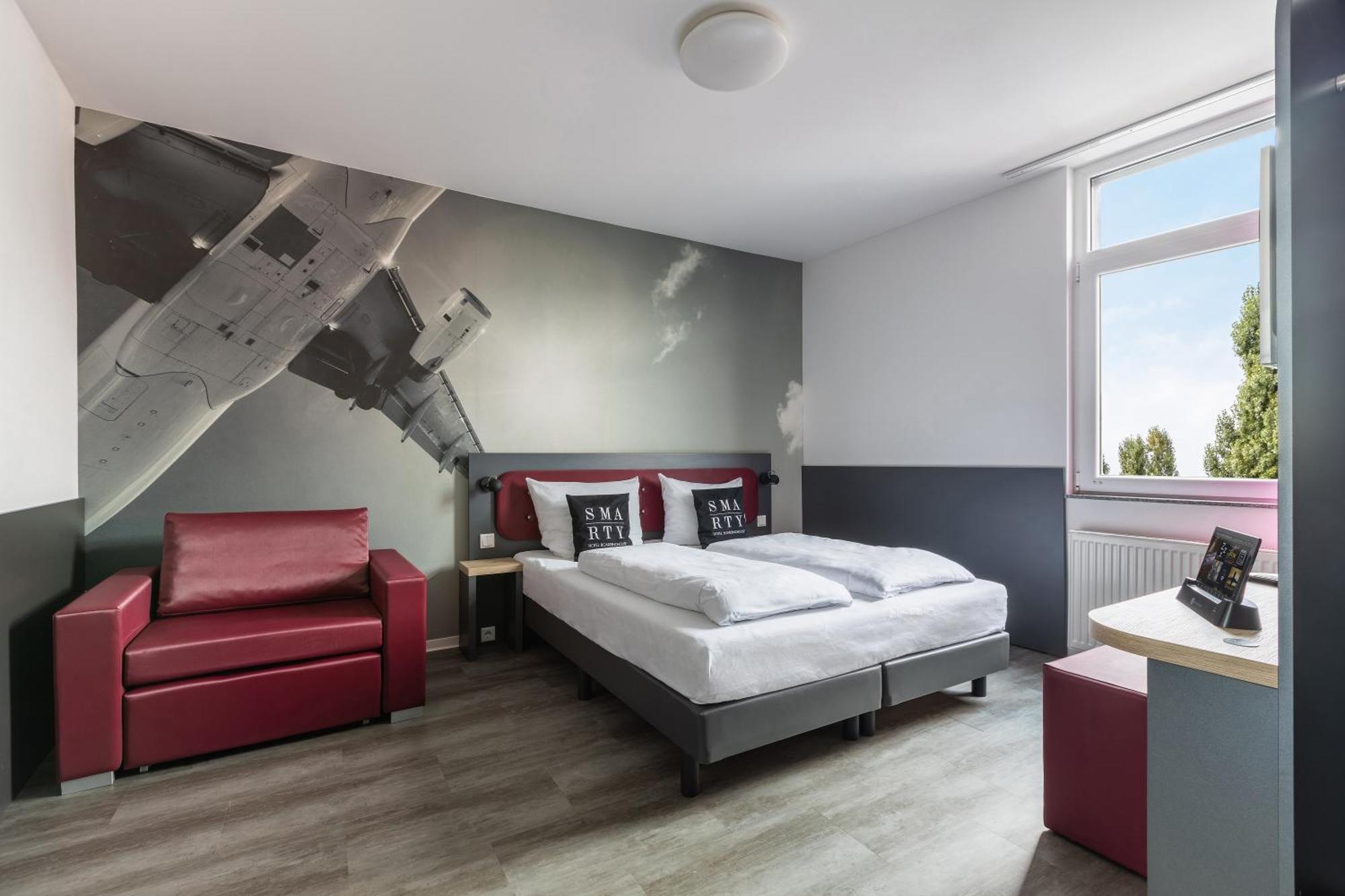 Hotel Smarty Airport - Kontaktloser Self Check-in Cologne