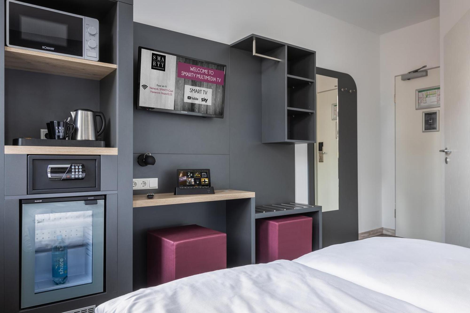 Smarty Airport - Kontaktloser Self Check-in Hotel 3*