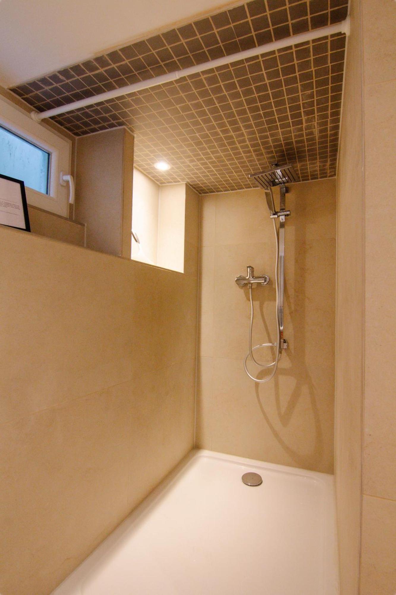Gasthuis Comfort Hub - - 3 Gaestezimmer Im Eigentumshaus Keulen